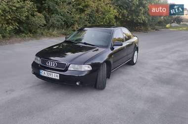 Седан Audi A4 1995 в 