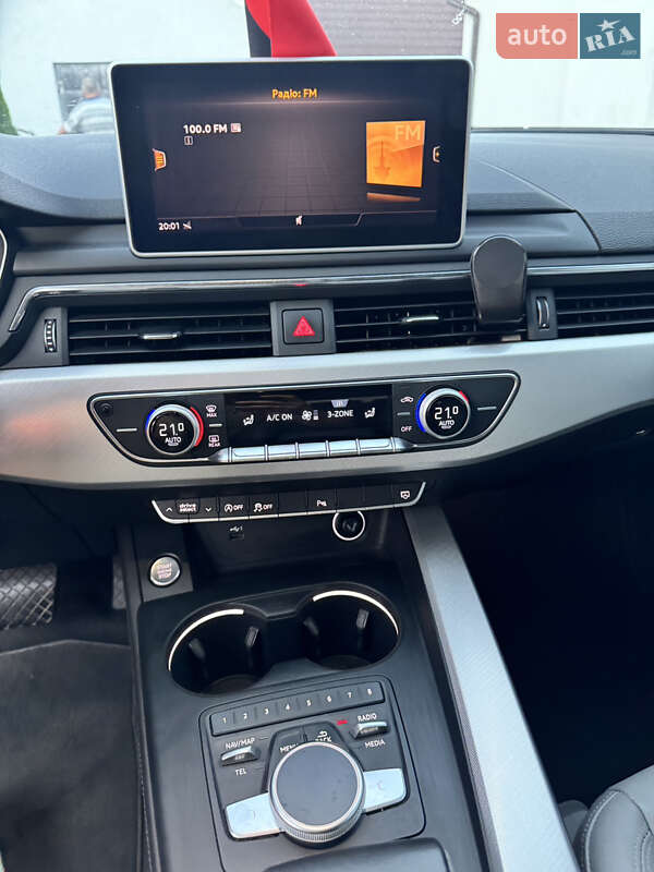 Универсал Audi A4 2018 в Киеве