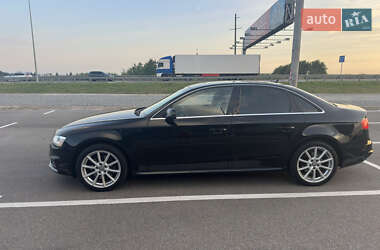 Седан Audi A4 2015 в 