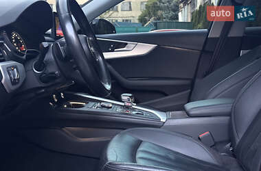 Седан Audi A4 2016 в 