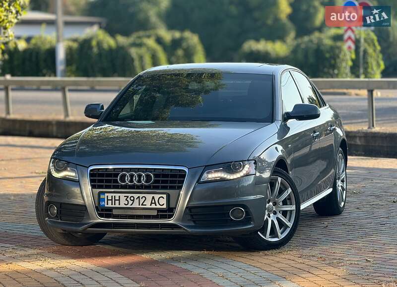 Седан Audi A4 2011 в 