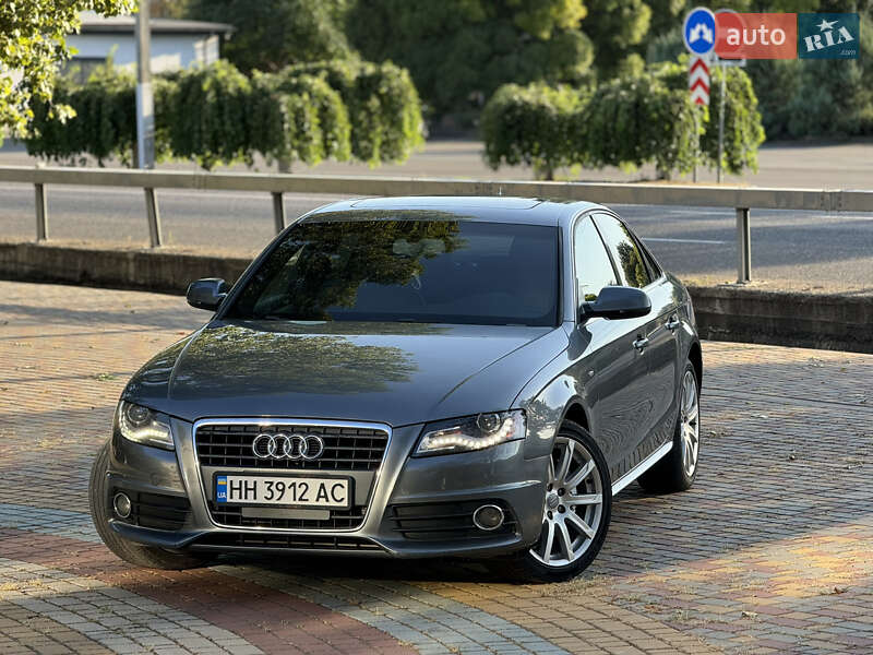 Седан Audi A4 2011 в Сарате