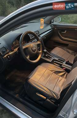 Универсал Audi A4 2003 в 