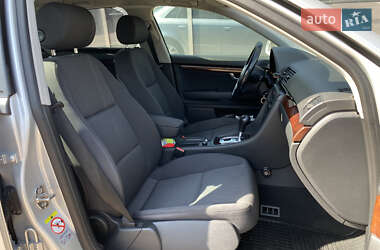 Седан Audi A4 2006 в 