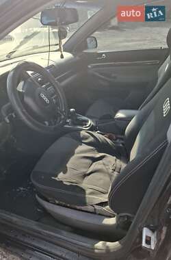 Седан Audi A4 1998 в 