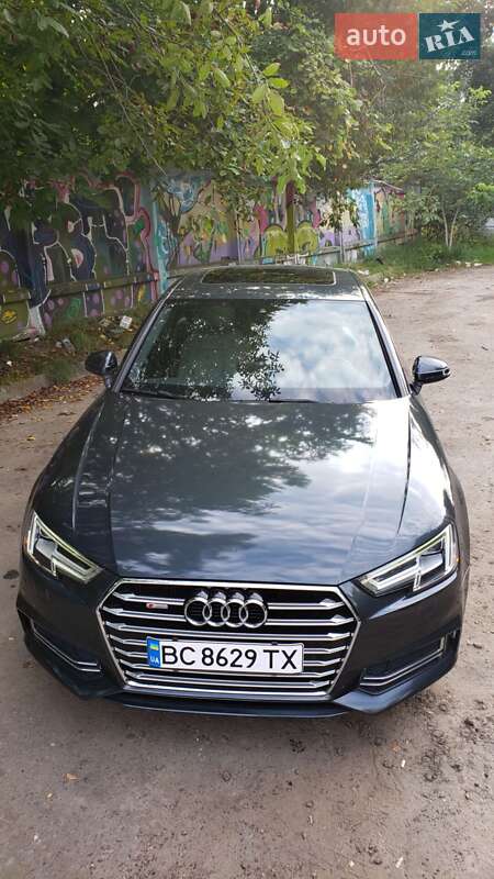 Седан Audi A4 2016 в 
