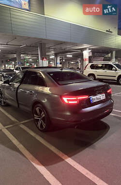 Седан Audi A4 2017 в 