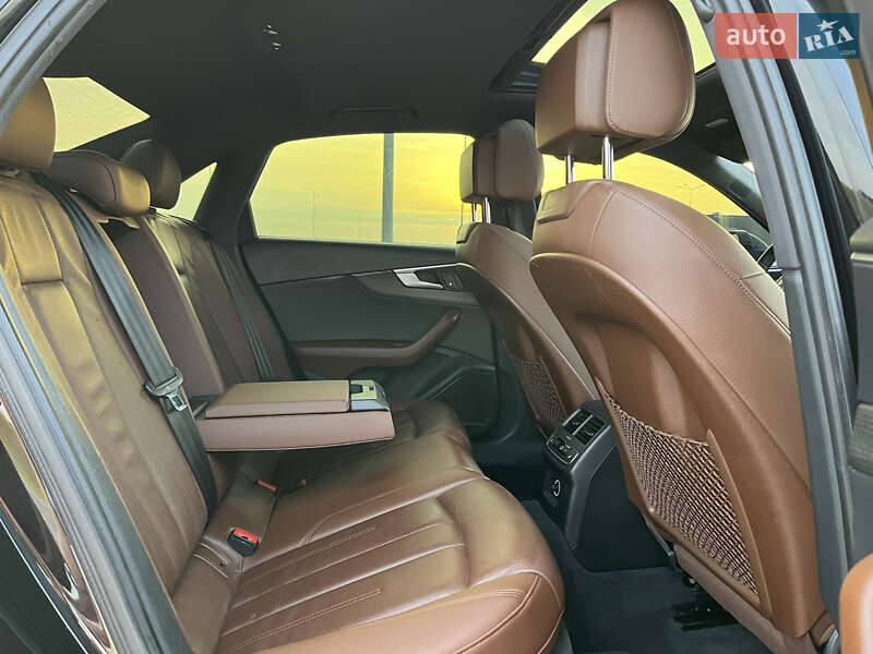 Седан Audi A4 2017 в Львові