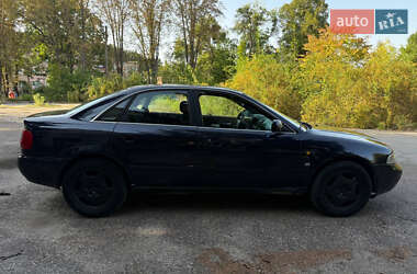 Седан Audi A4 1997 в 