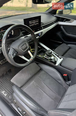 Седан Audi A4 2021 в 