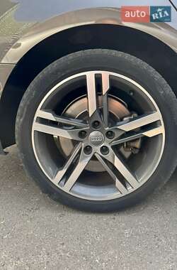 Седан Audi A4 2016 в 