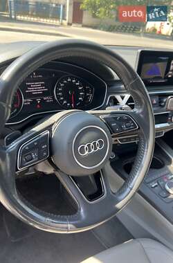Седан Audi A4 2018 в Ивано-Франковске