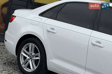 Седан Audi A4 2017 в 