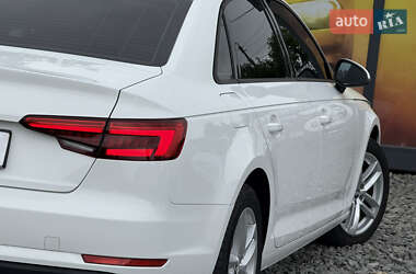 Седан Audi A4 2017 в 