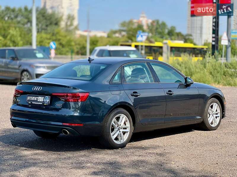 Седан Audi A4 2016 в Києві