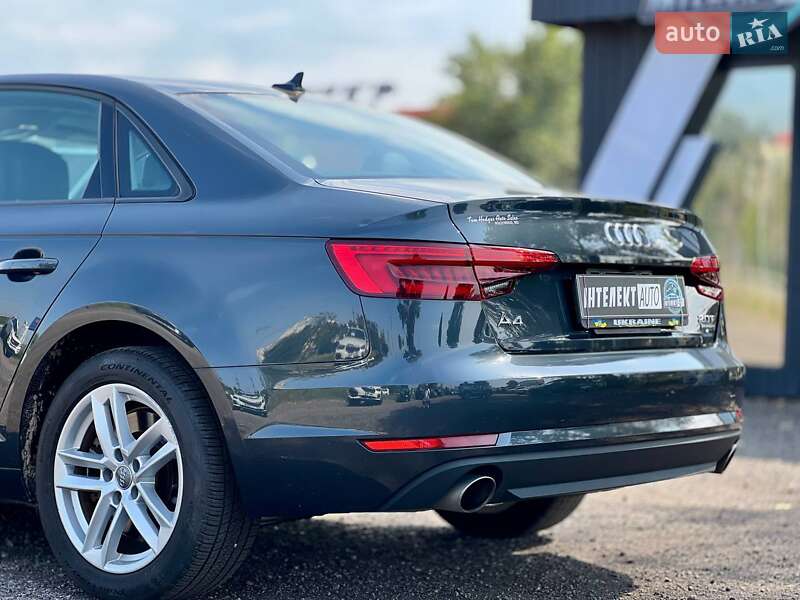 Седан Audi A4 2016 в Києві