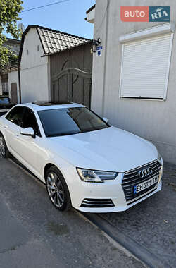 Седан Audi A4 2015 в Одесі