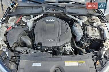 Седан Audi A4 2019 в 