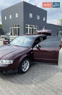 Седан Audi A4 2001 в 