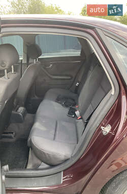Седан Audi A4 2001 в 