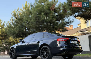 Седан Audi A4 2014 в 