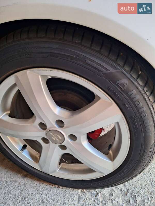 Универсал Audi A4 2008 в Калиновке фото 11 Универсал Audi A4 2008 в Калиновке