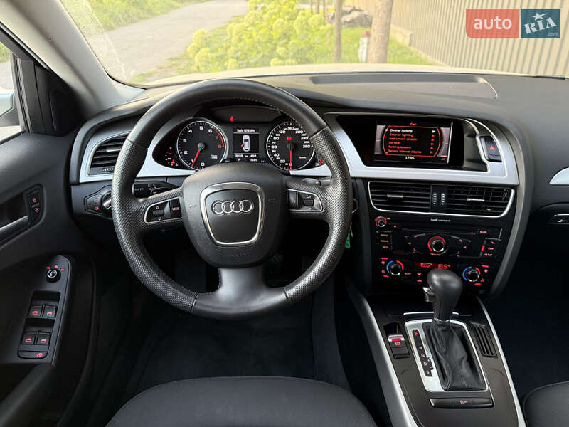 Универсал Audi A4 2011 в Киеве