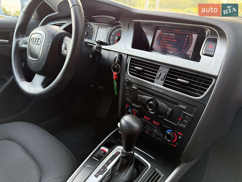 Универсал Audi A4 2011 в Киеве