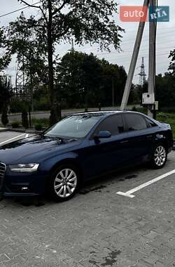 Седан Audi A4 2014 в 