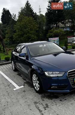 Седан Audi A4 2014 в 