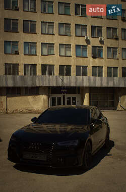 Седан Audi A4 2016 в Ивано-Франковске