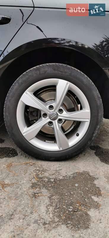 Универсал Audi A4 2019 в Золочеве