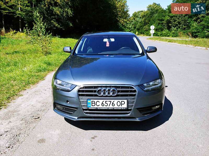 Седан Audi A4 2013 в 