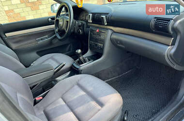 Универсал Audi A4 1999 в 