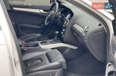 Седан Audi A4 2012 в 