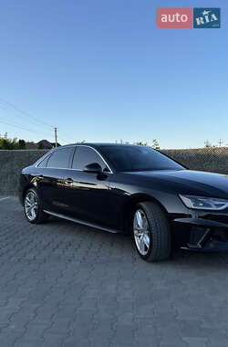Седан Audi A4 2019 в 