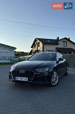 Audi A4 2019