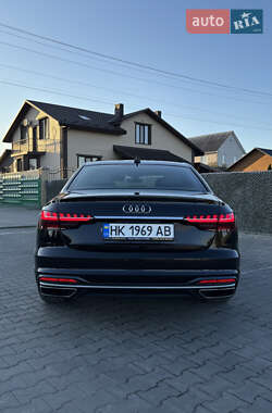Седан Audi A4 2019 в 