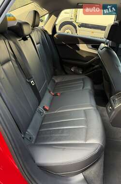 Седан Audi A4 2016 в 