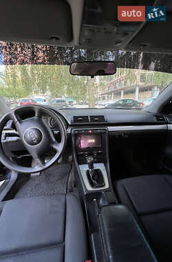 Седан Audi A4 2001 в 