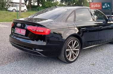 Седан Audi A4 2015 в 