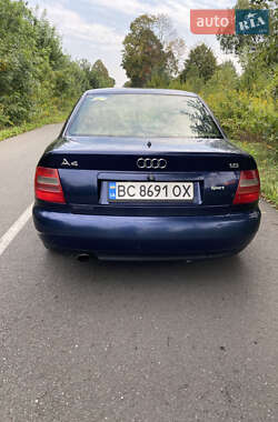Седан Audi A4 1996 в 