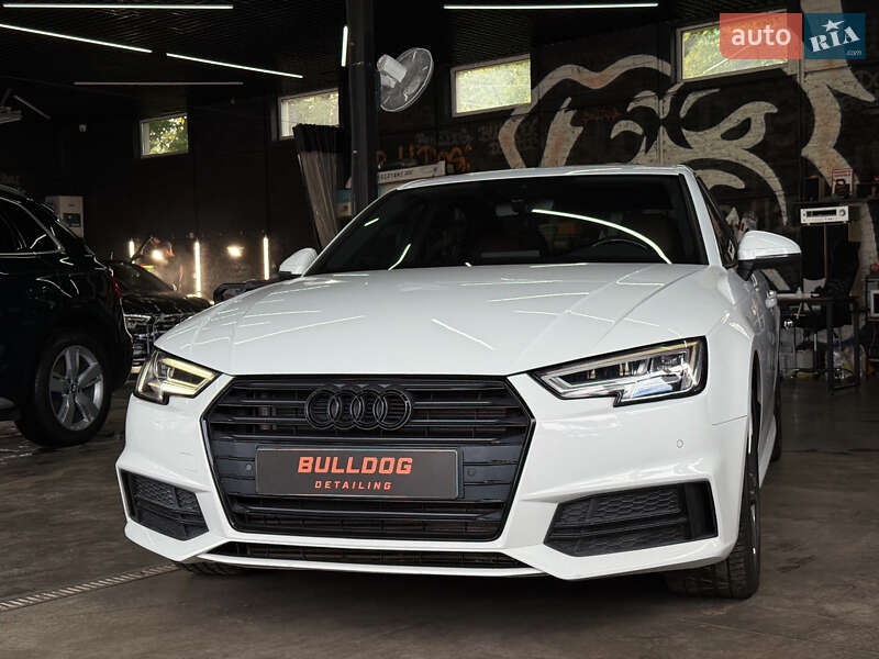 Седан Audi A4 2016 в Києві
