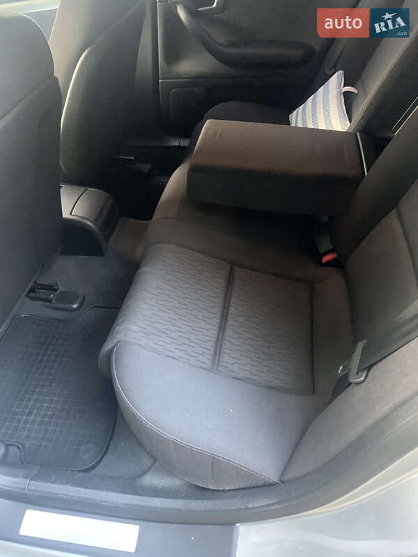 Универсал Audi A4 2004 в Ровно