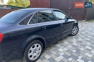 Седан Audi A4 2004 в 