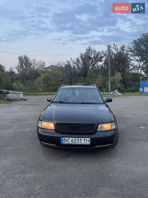 Универсал Audi A4 1998 в Львове