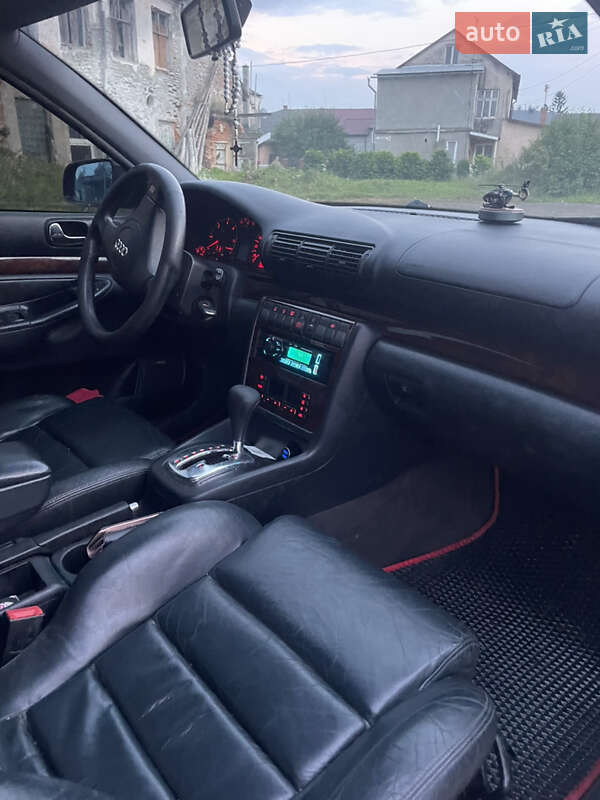 Универсал Audi A4 1998 в Львове
