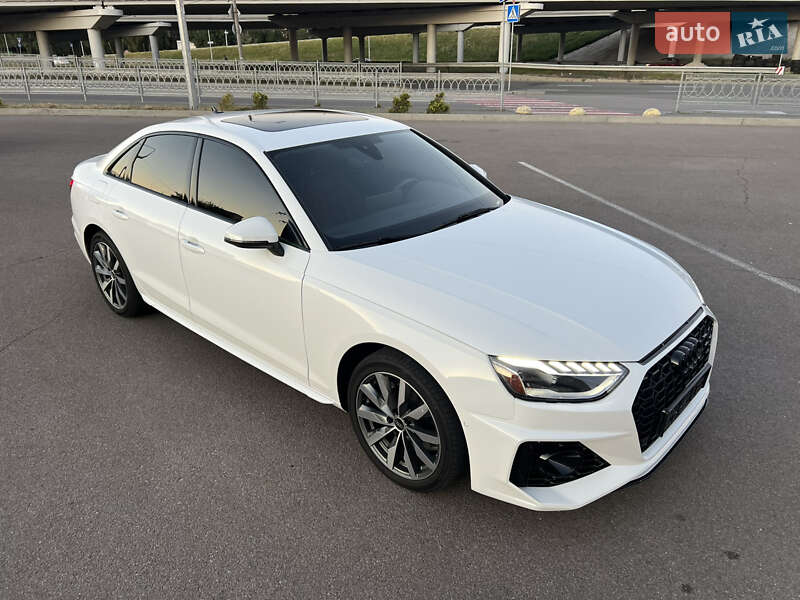 Седан Audi A4 2023 в Киеве