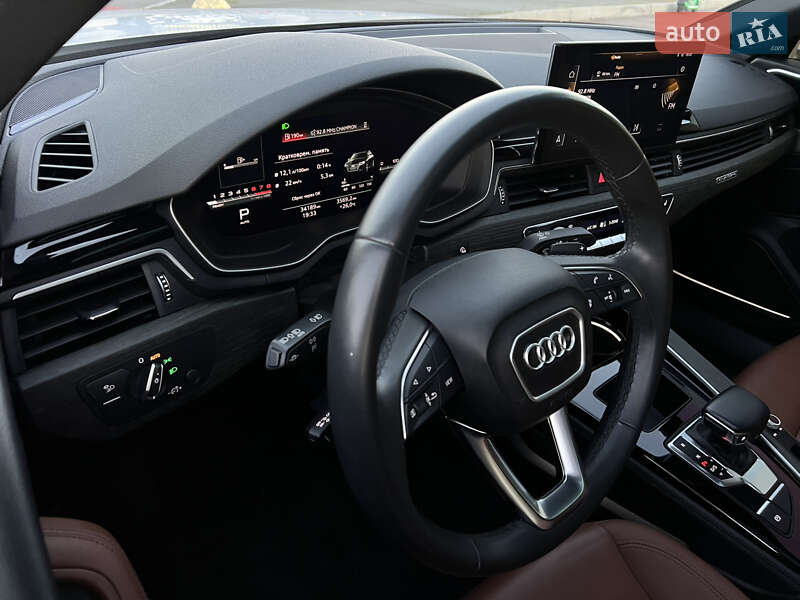 Седан Audi A4 2023 в Киеве