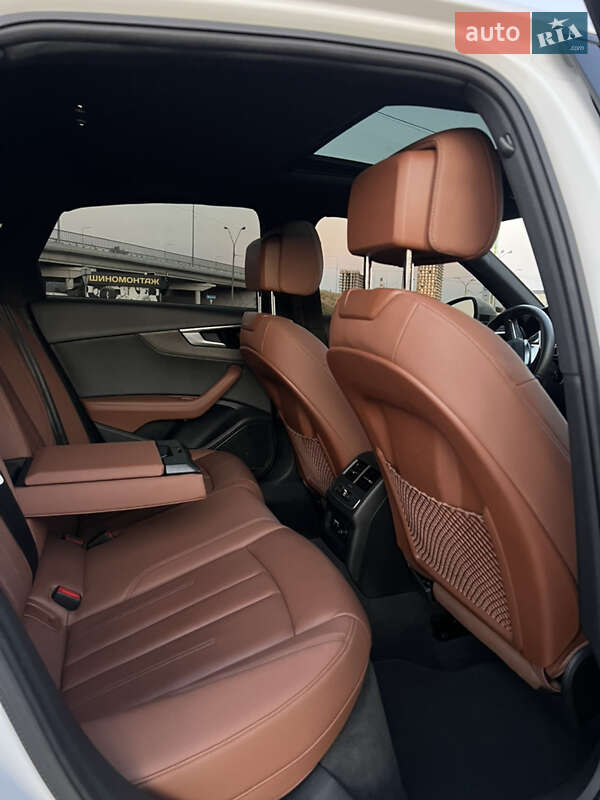 Седан Audi A4 2023 в Киеве